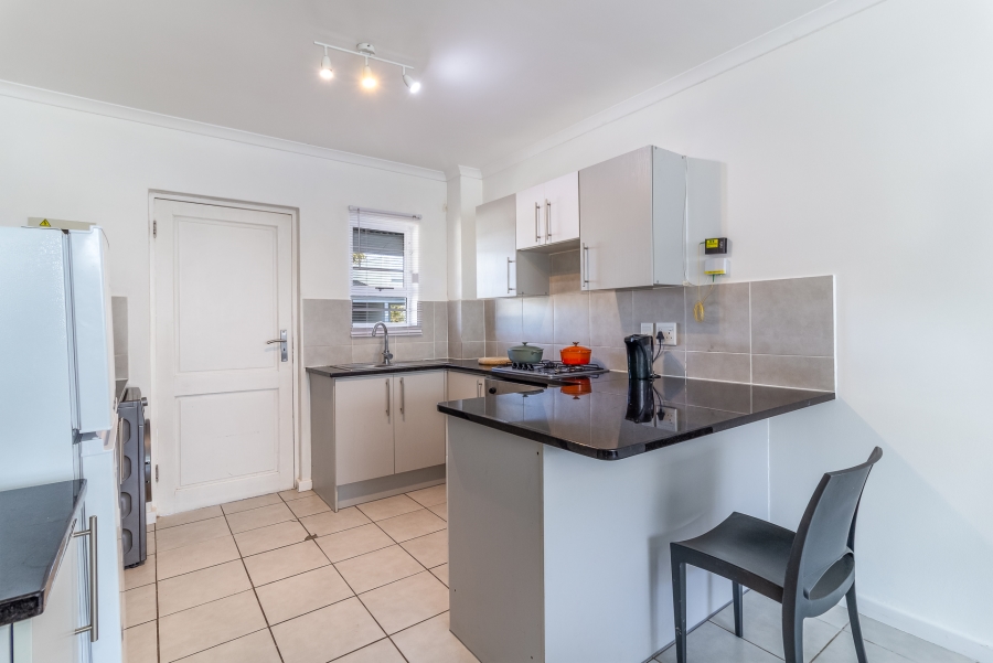 2 Bedroom Property for Sale in Nuutgevonden Western Cape